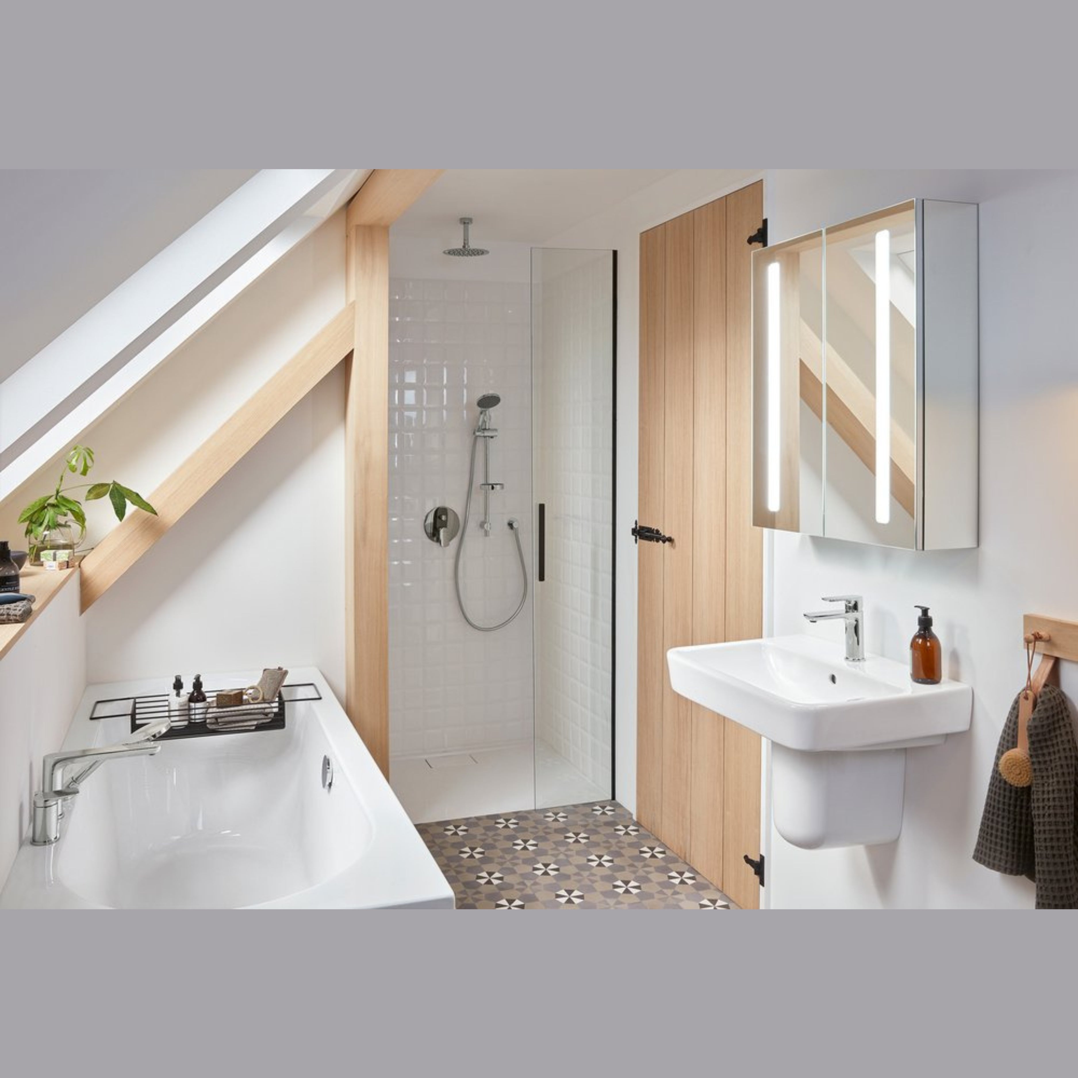 SHOWER ARM CEILING ROND