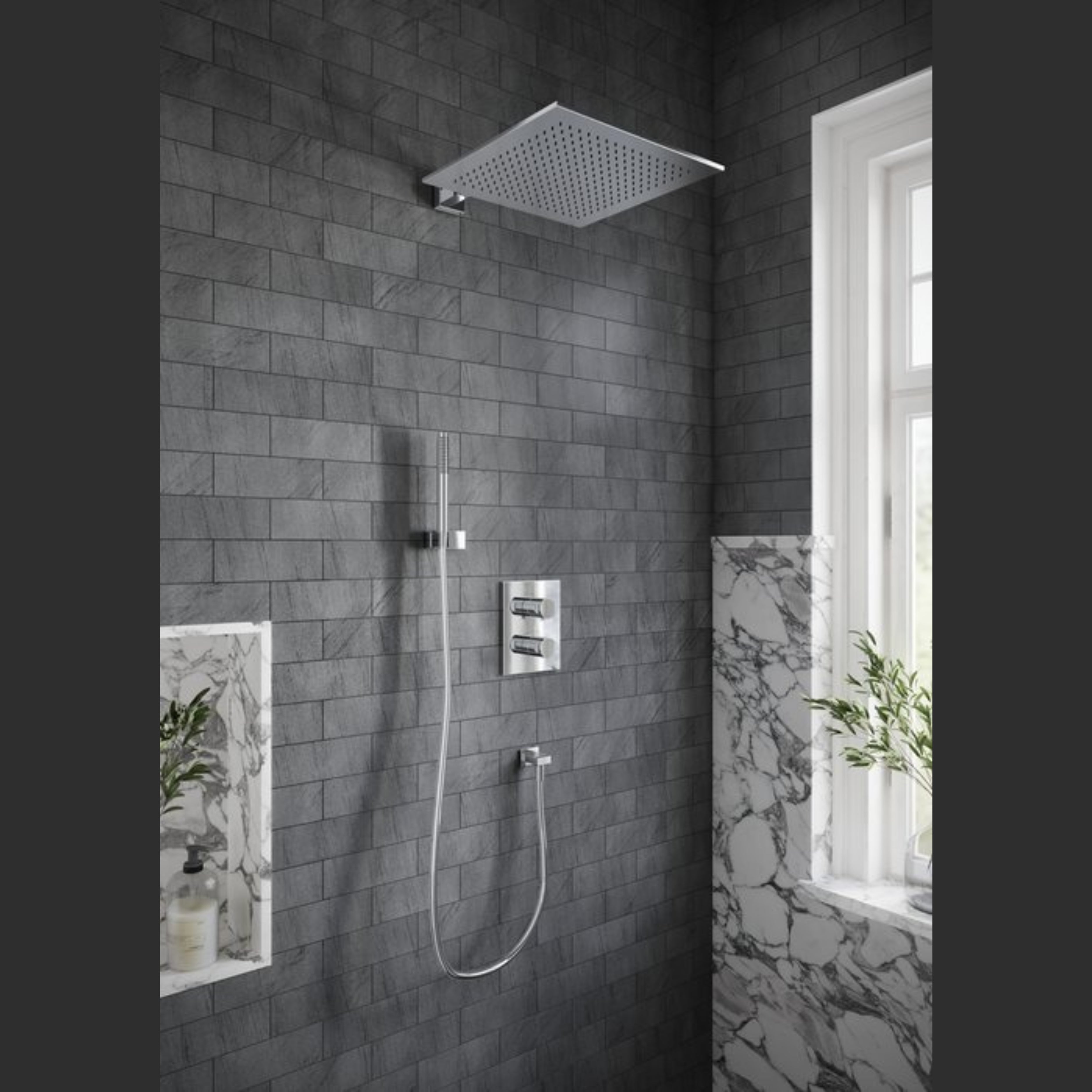 SHOWER ARM WM SQUARE